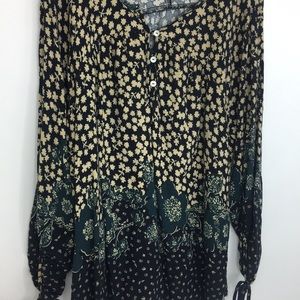Love Stitch | Boho Floral Peasant Top Blue Large